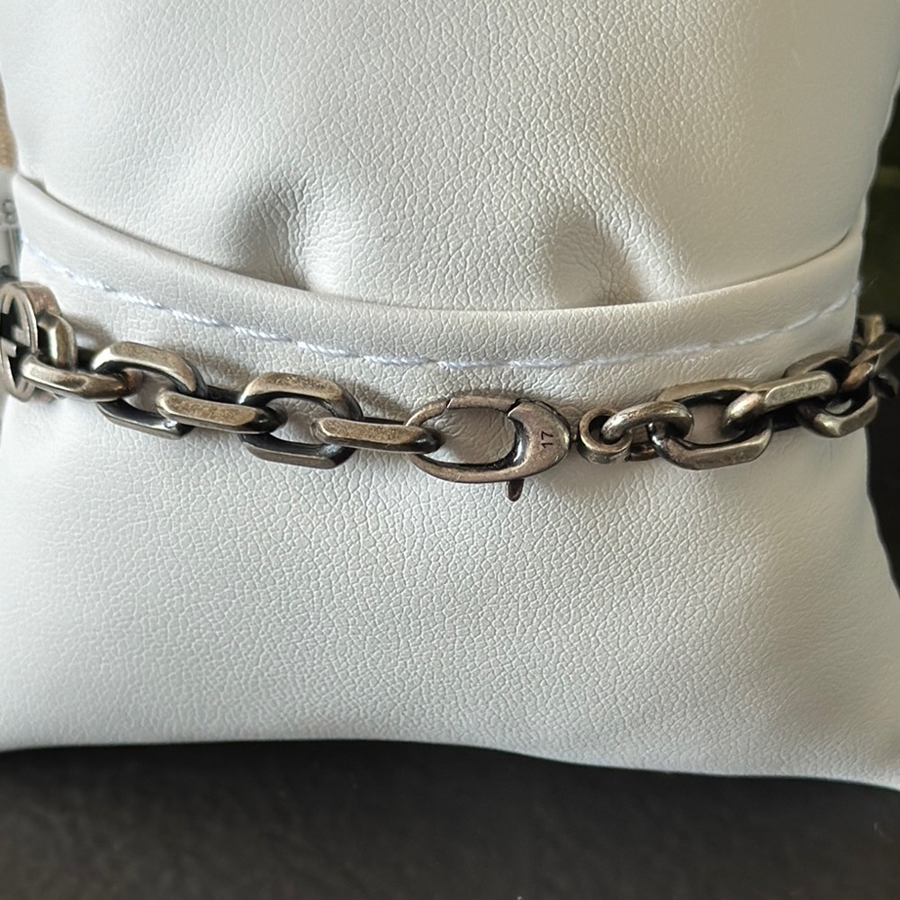 Gucci Interlocking GG Aged Silver Bracelet - Picture 4 of 10